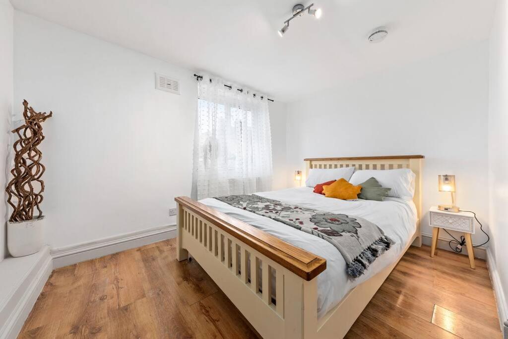 Апартаменты 1Br Modern Flat On Edgware Rd Ed3 Лондон Экстерьер фото